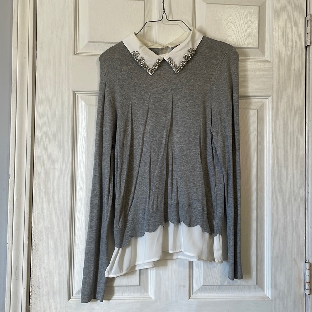 Belldini gray grey white collared bedazzled long sleeve blouse dressy top shirt